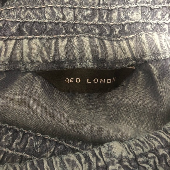 QED LONDON Strapless Smocked Chambray Maxi Dress - Picture 6 of 9